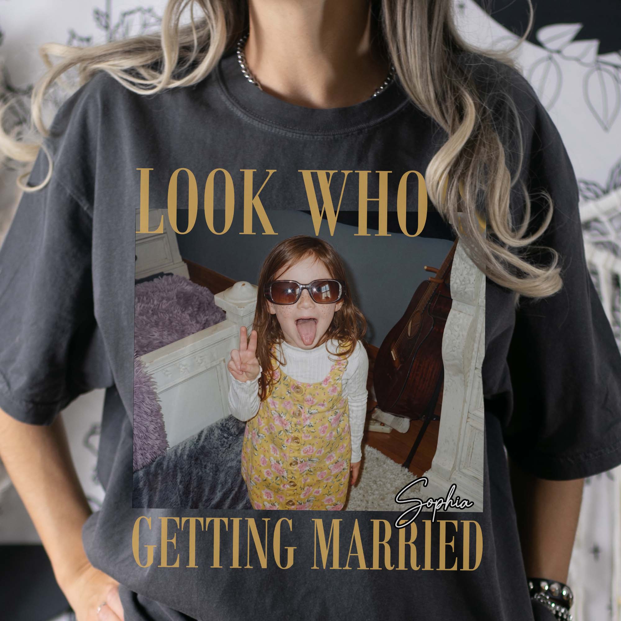 Look Who's Getting Married Wedding Party Bachelor Party Gifts - Personalized Shirt