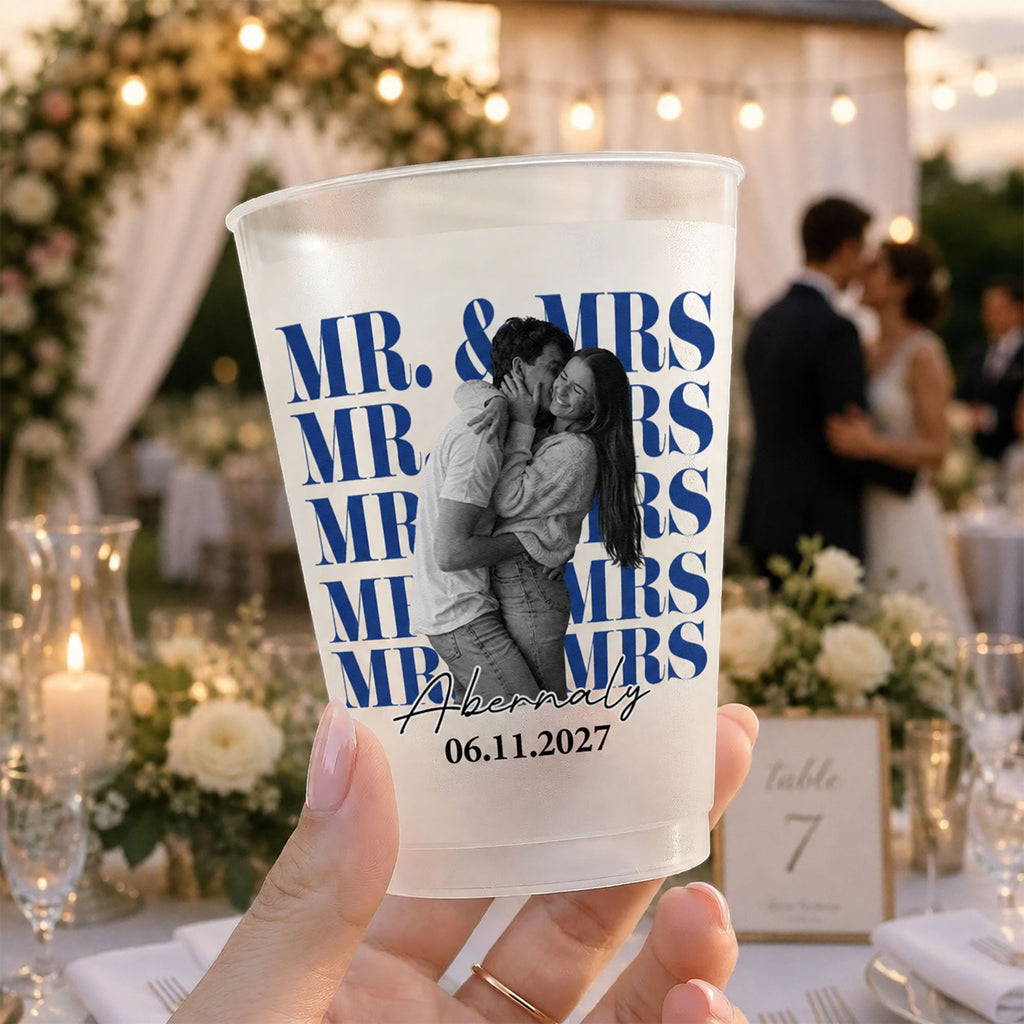 Mr. & Mrs, Wedding Cups, Frosted Cups, Wedding Toast Cups - Personalized Cups
