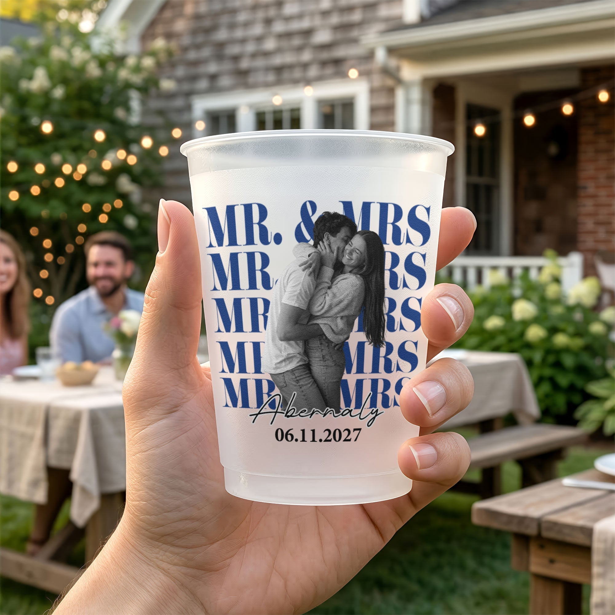 Mr. & Mrs, Wedding Cups, Frosted Cups, Wedding Toast Cups - Personalized Cups